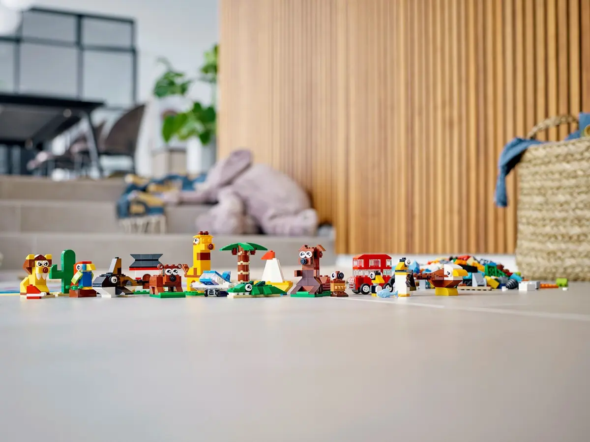 LEGO Classic 11015 Around the World set, image 16
