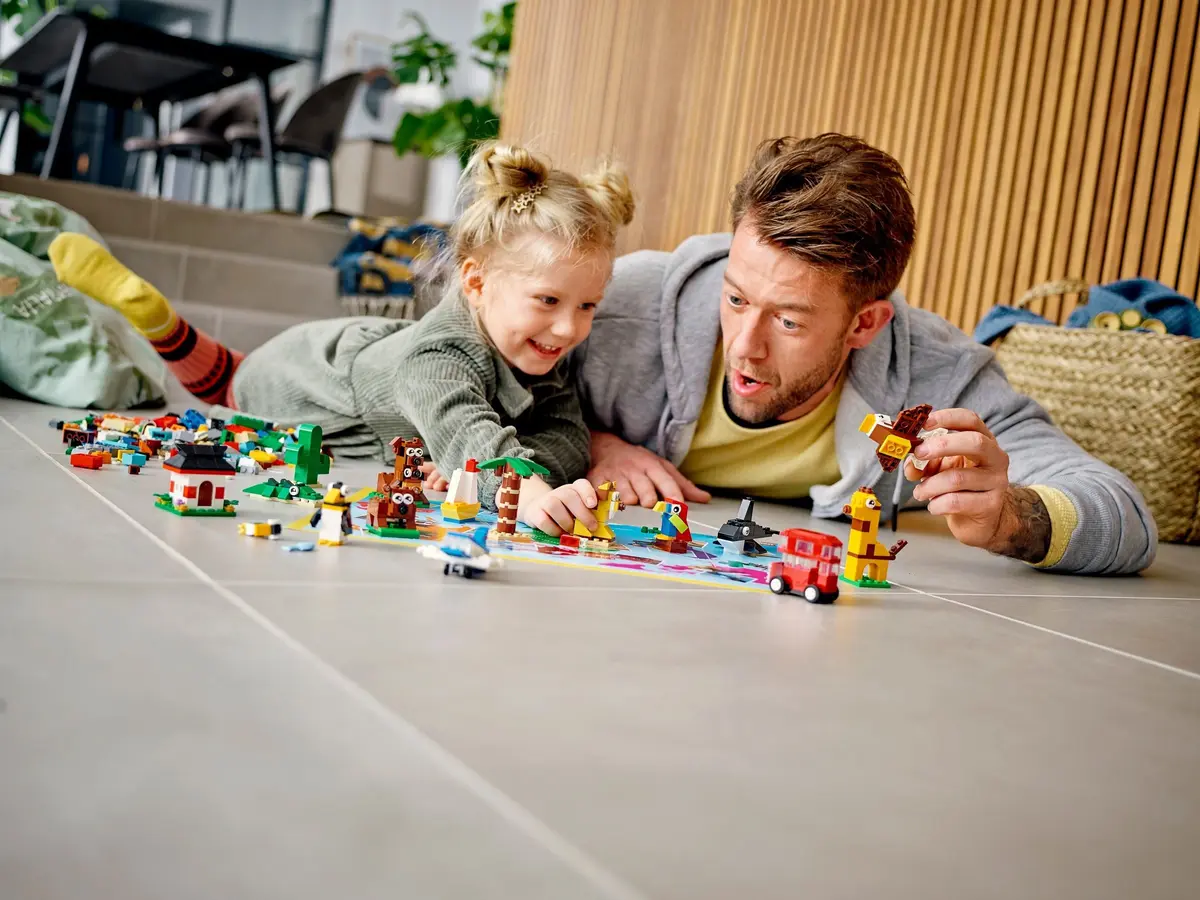 LEGO Classic 11015 Around the World set, image 15