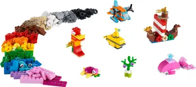 LEGO Classic 11018 Creative Ocean Fun set