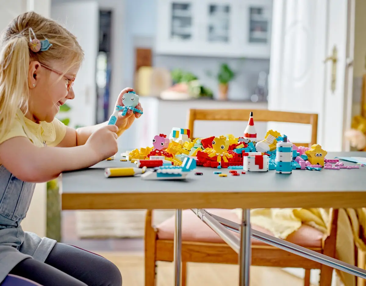 LEGO Classic 11032 Creative Colour Fun set, image 8