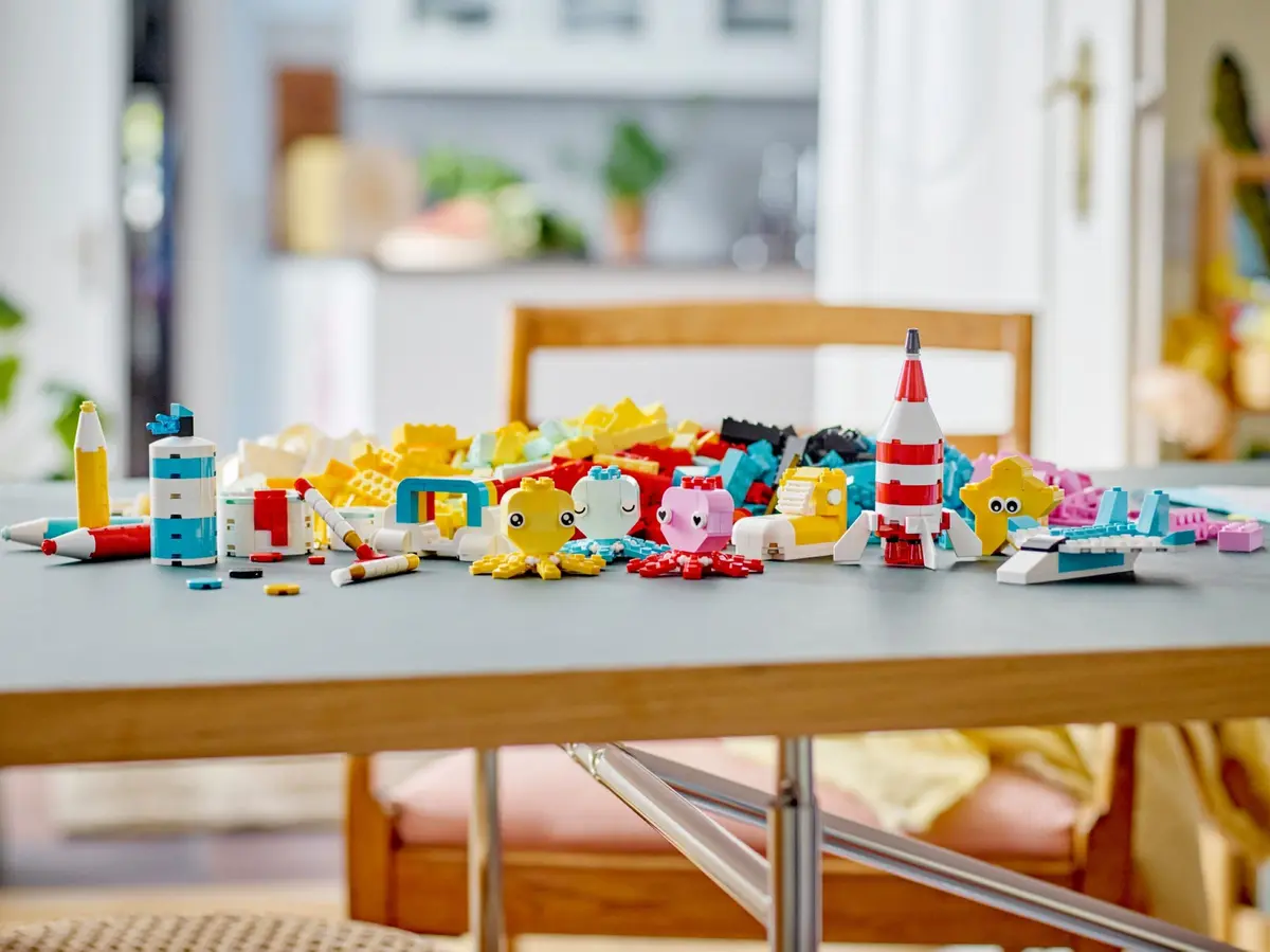 LEGO Classic 11032 Creative Colour Fun set, image 9