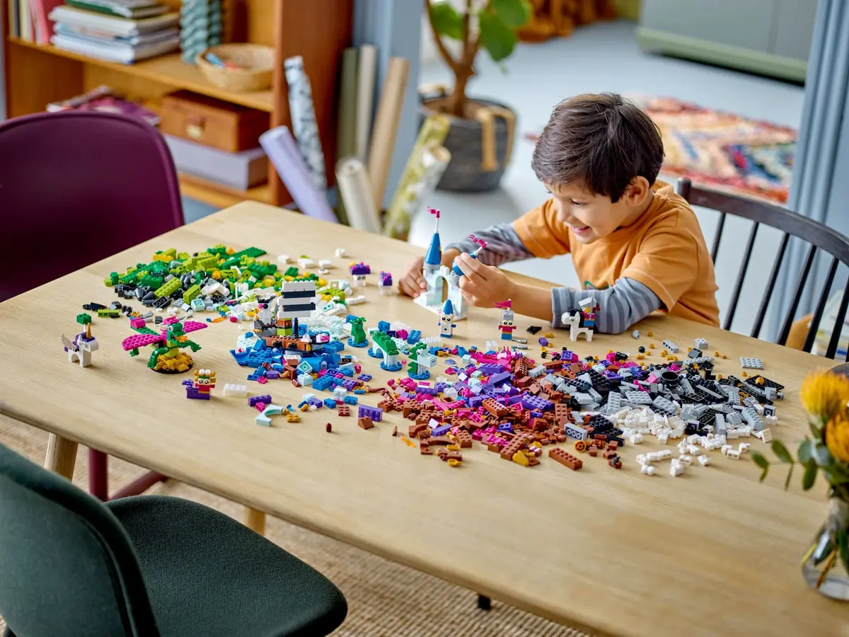 LEGO Classic 11033 Creative Fantasy Universe set, image 8