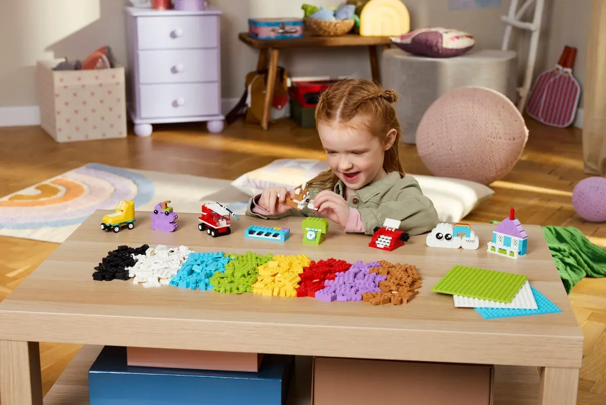 LEGO Classic 11044 Creative Build-and-Play Box set, image 4