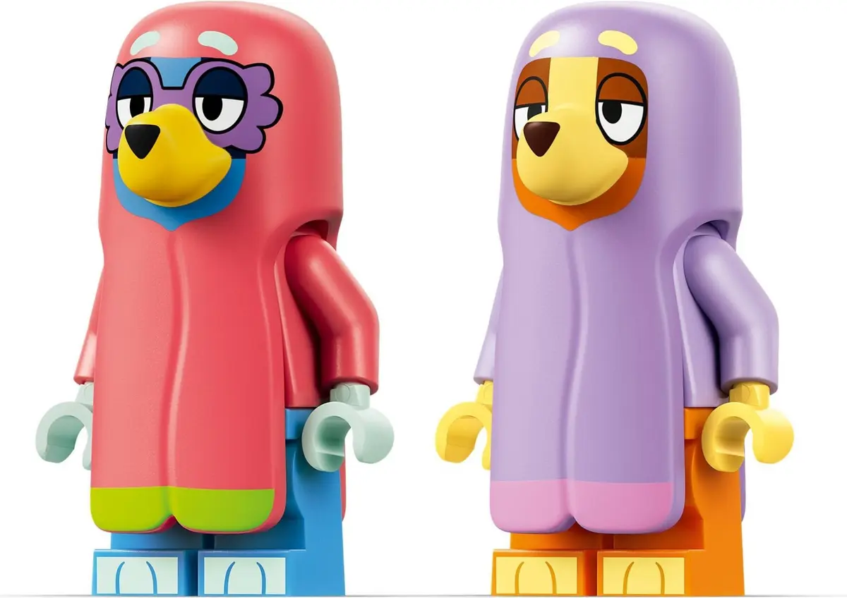 LEGO Bluey 11216 Grannies with Bingo and Bluey set, image 10