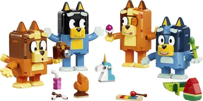 LEGO Bluey 11217 Brick-Built Bluey Family set