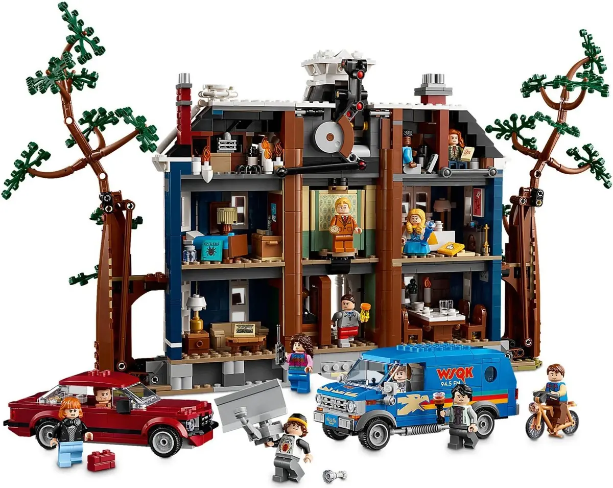 LEGO Icons 11370 Stranger Things: The Creel House set, image 16