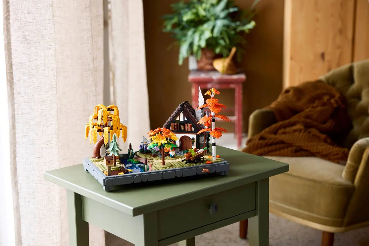 LEGO Icons 11372 Autumn Cottage Garden set, image 9