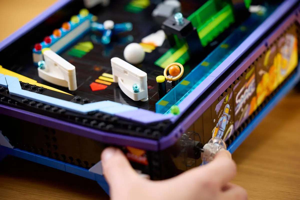 LEGO Icons 11374 Arcade Pinball Machine set, image 10