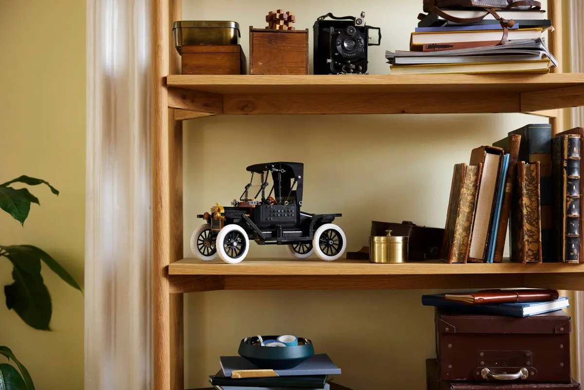 LEGO Icons 11376 Ford Model T set, image 12