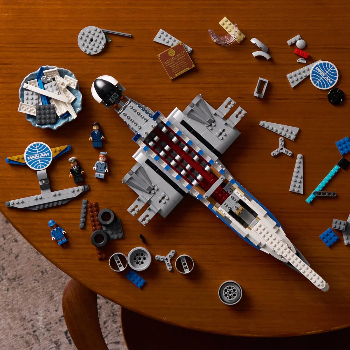 LEGO Icons 11378 Douglas DC-3 PAN AM Airliner set, image 10