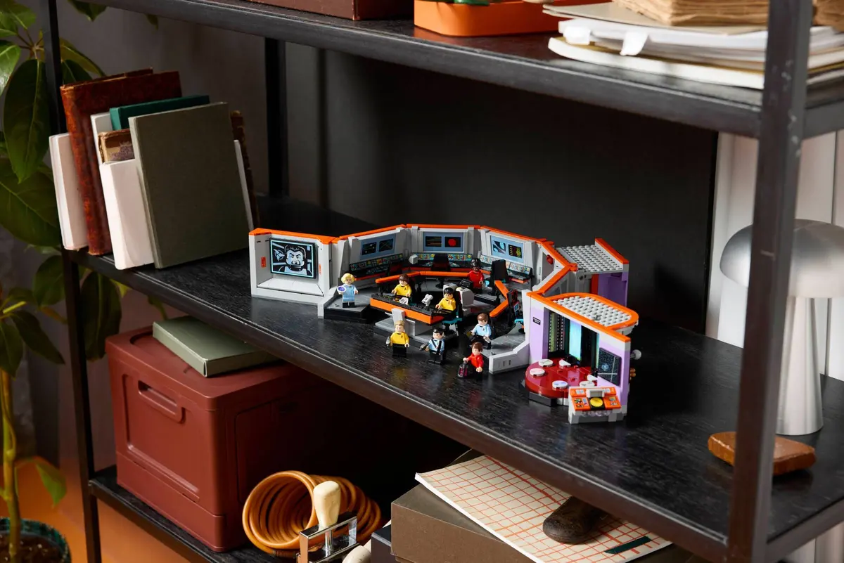LEGO Icons 11385 Star Trek: U.S.S. Enterprise NCC-1701 Bridge set, image 14