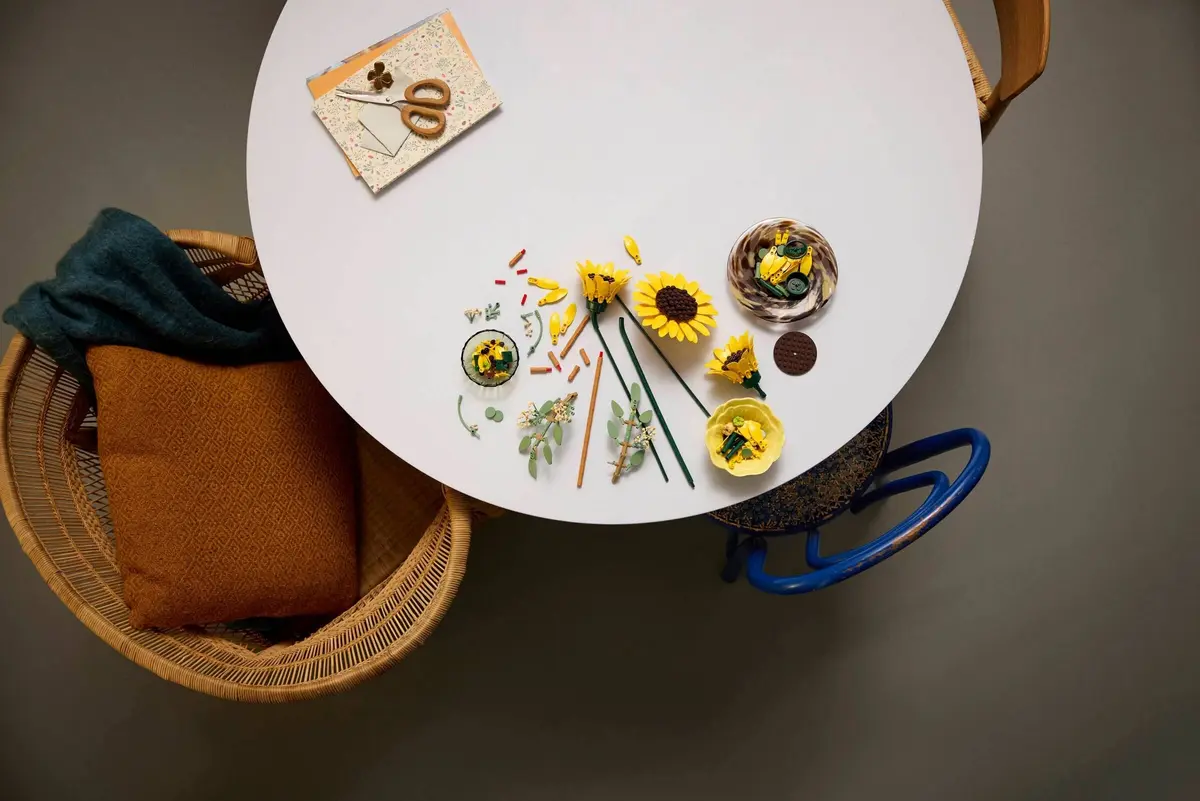 LEGO Botanicals 11502 Sunflower Bouquet set, image 5