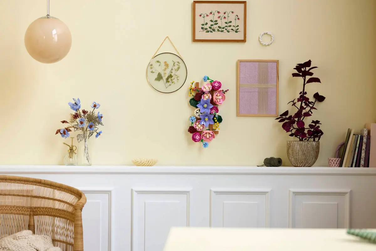 LEGO Botanicals 11503 Flower Wall set, image 8