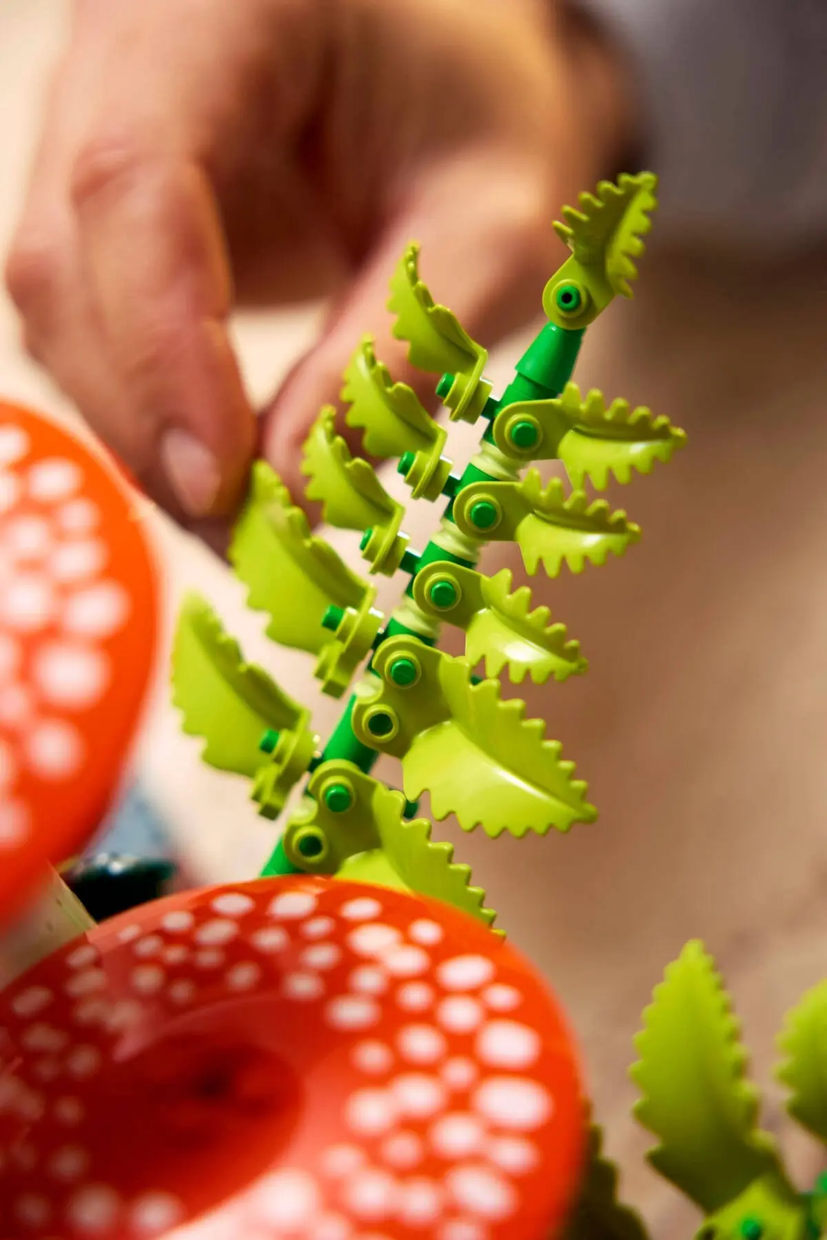 LEGO Botanicals 11505 Woodland Mushrooms set, image 7
