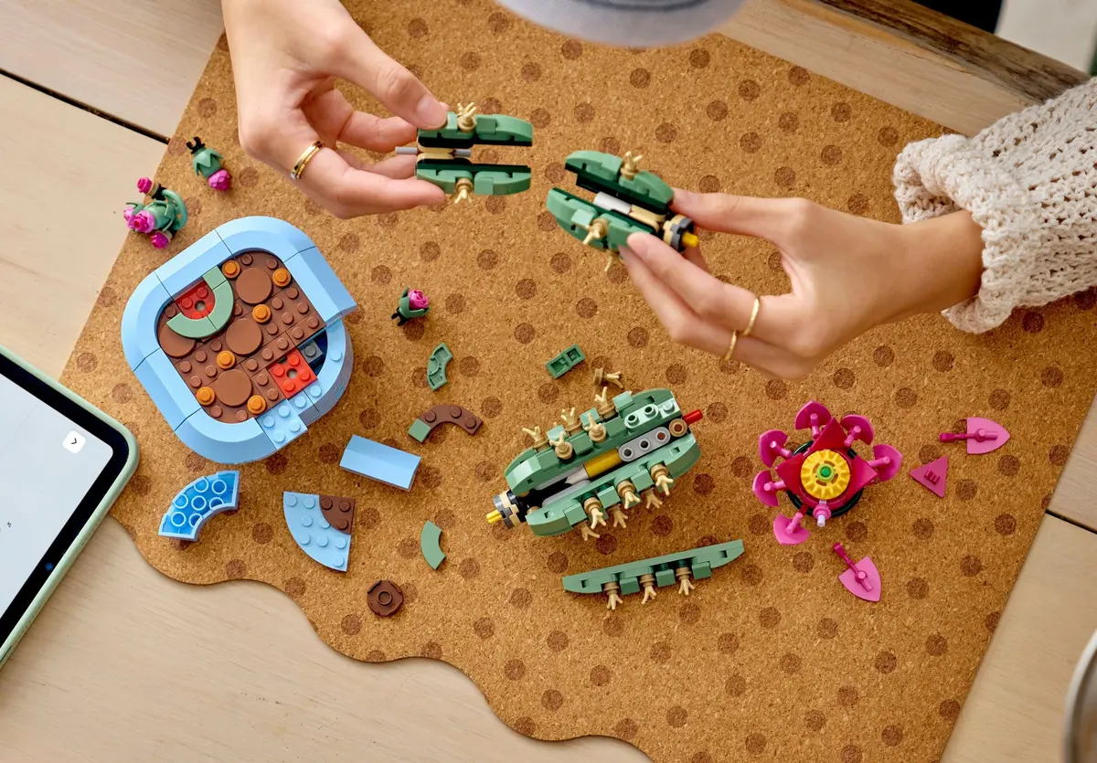 LEGO Botanicals 11509 Flowering Cactus set, image 3