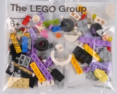 LEGO Friends 11908 Friends: Build your own Adventure parts set