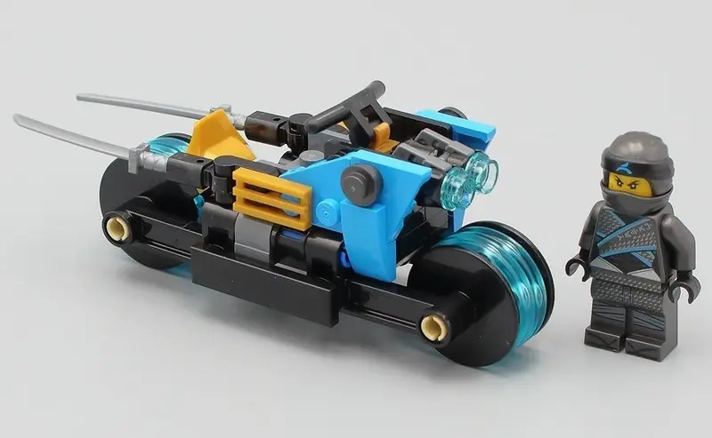 LEGO Ninjago 11915 NINJAGO Build Your Own Adventure parts set, image 2