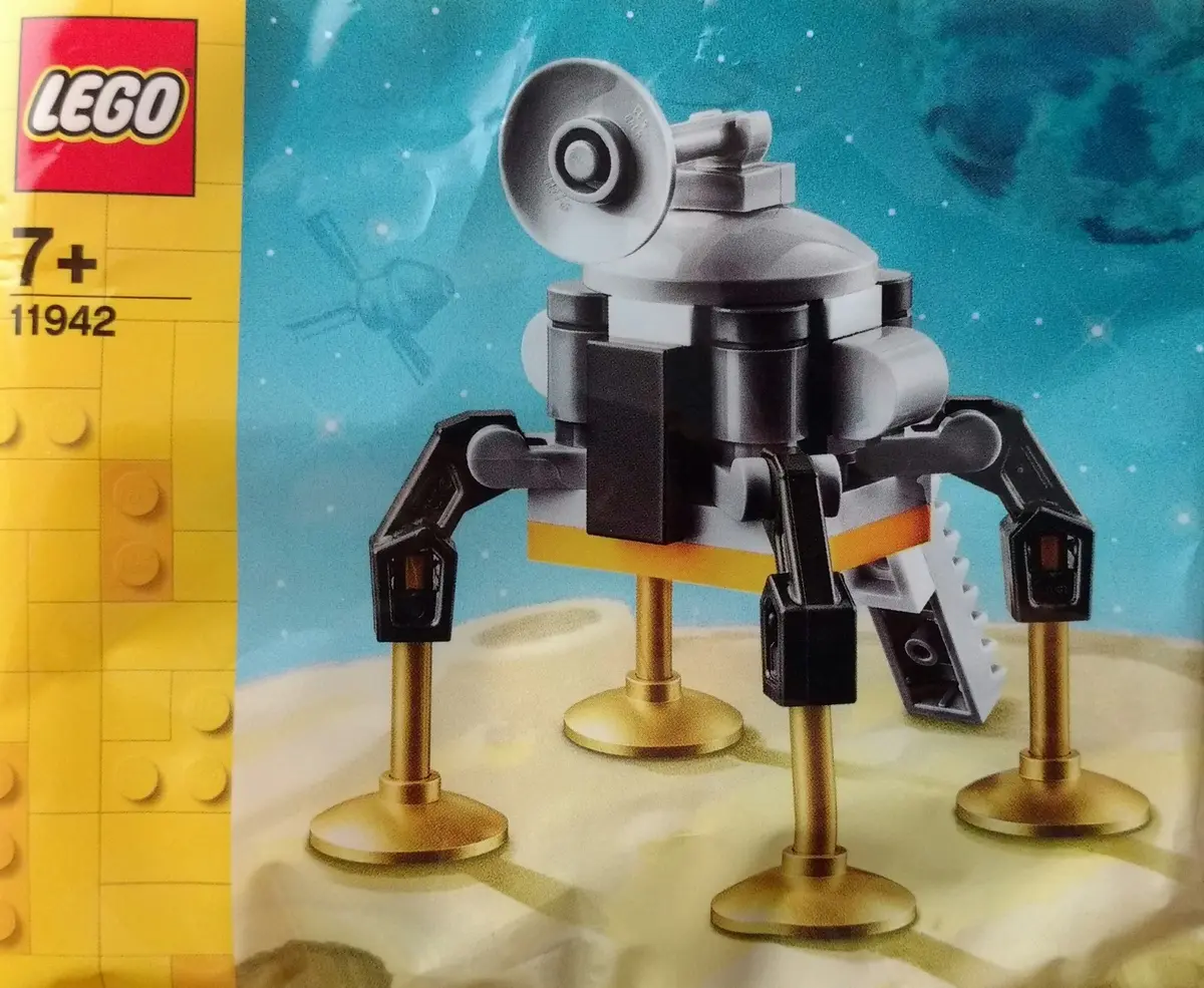 LEGO Creator 11942 Lunar Lander set