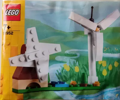LEGO Creator 11952 Wind Energy set