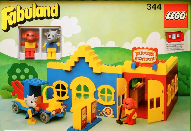 LEGO Fabuland 134 Service Station set