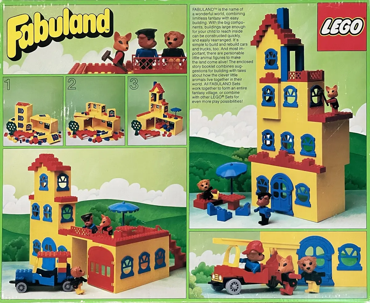LEGO Fabuland 140 Town Hall set, image 2