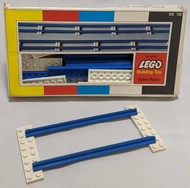 LEGO Samsonite 150 Straight Train Track set