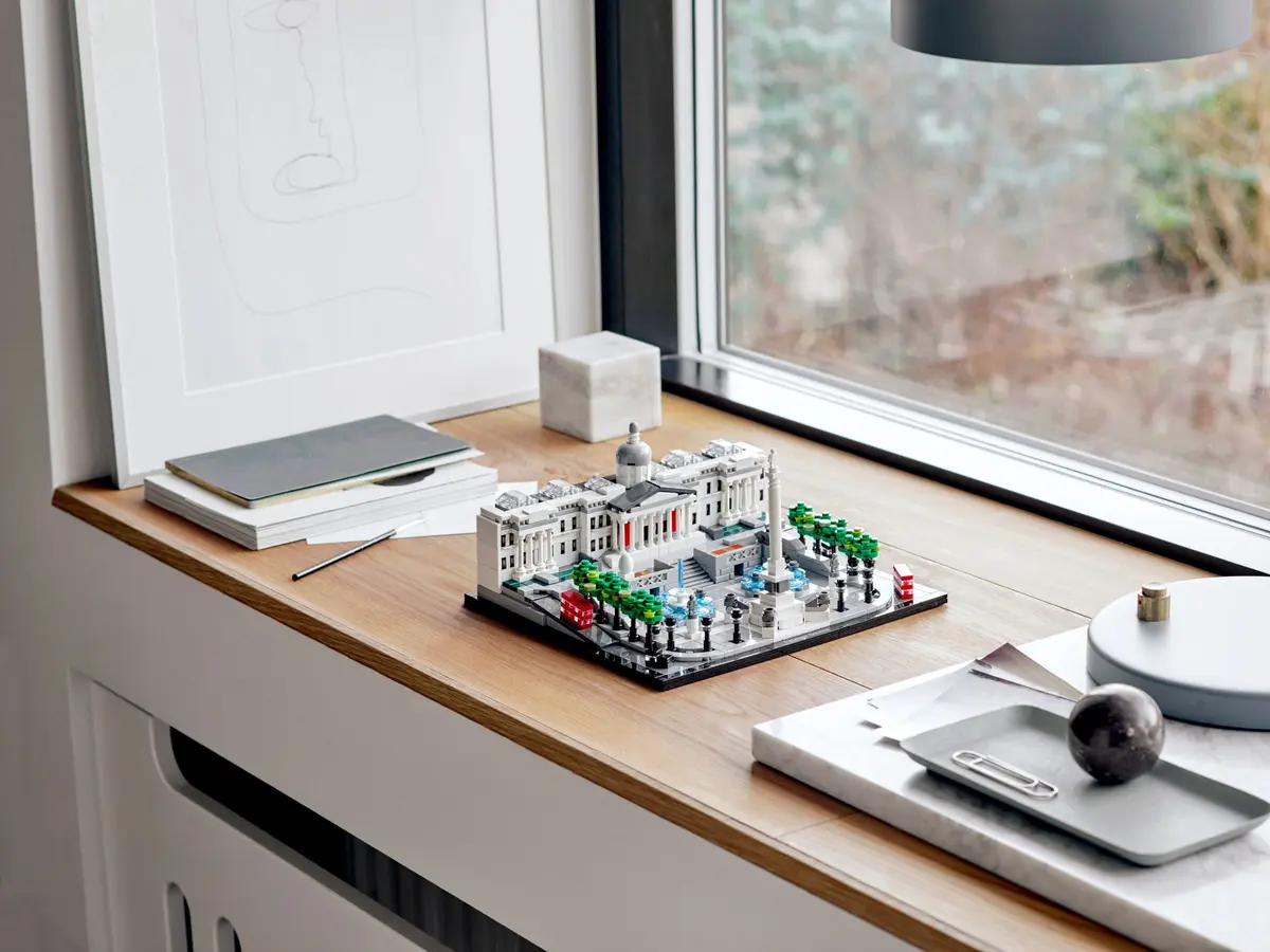 LEGO Architecture 21045 Trafalgar Square set, image 8