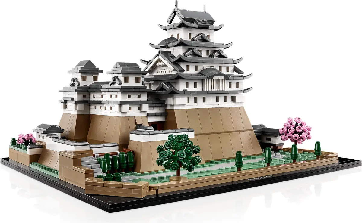 LEGO Architecture 21060 Himeji Castle set, image 3