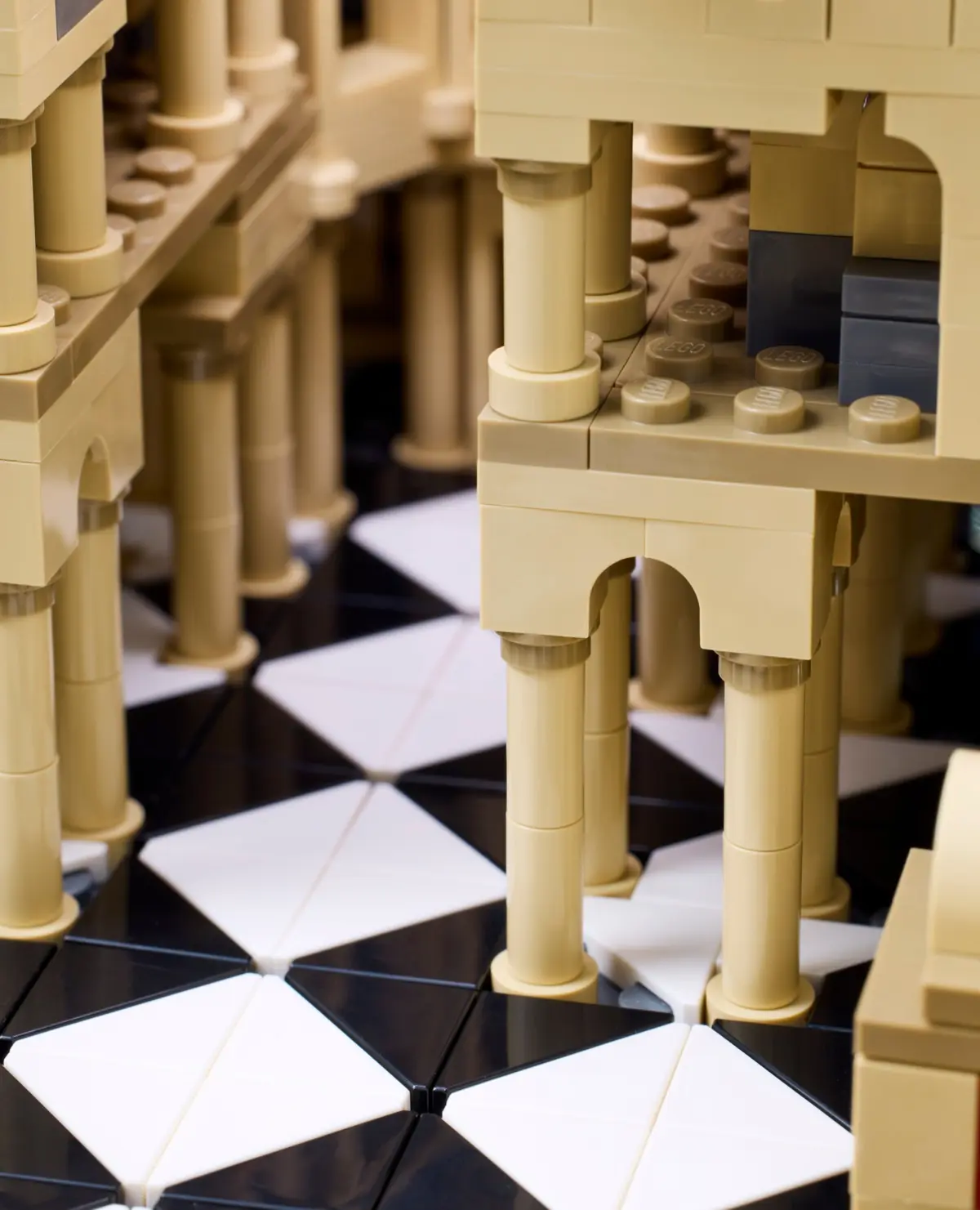 LEGO Architecture 21061 Notre-Dame de Paris set, image 17