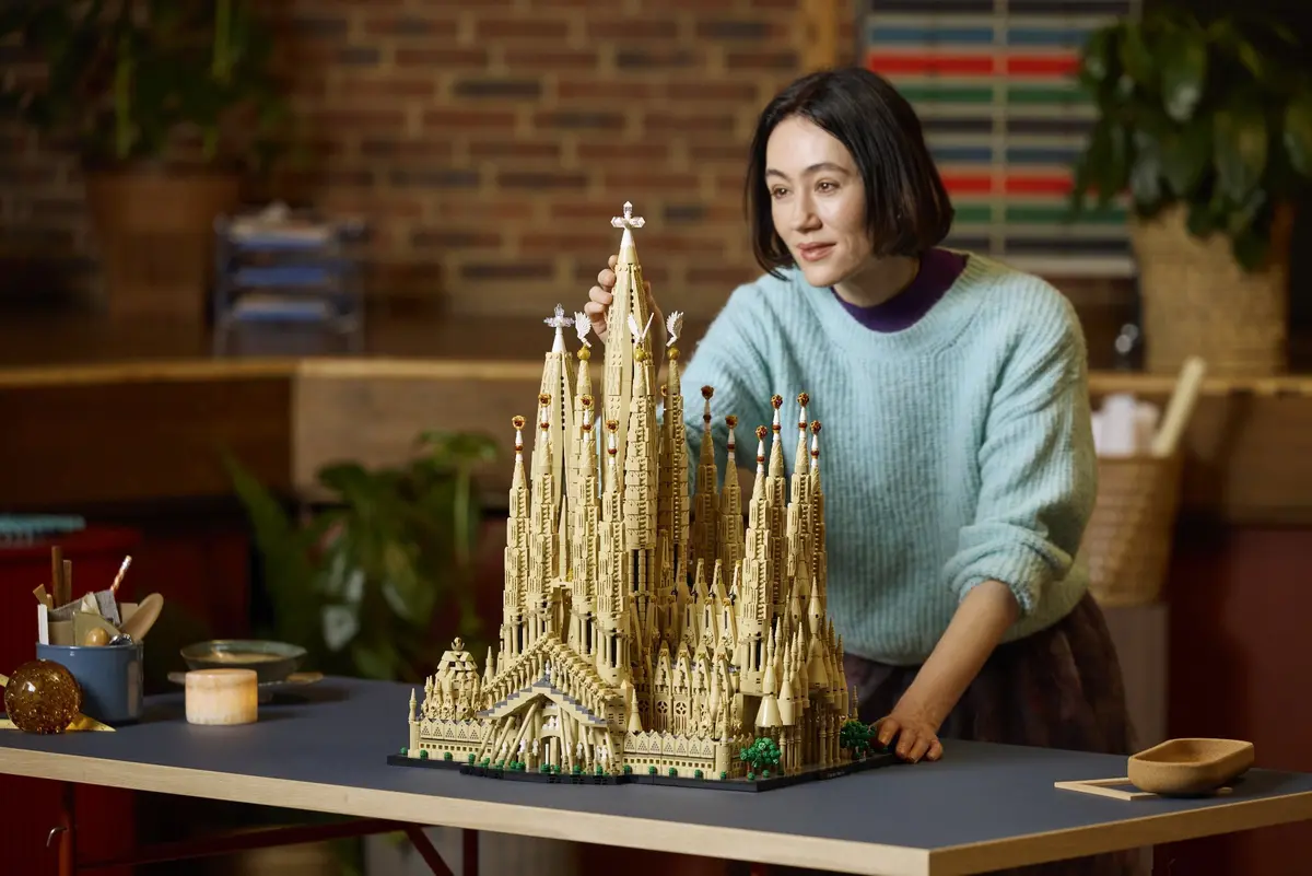 LEGO Architecture 21065 Sagrada Família set, image 16