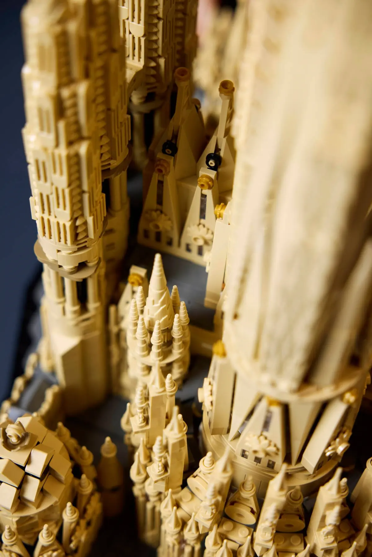 LEGO Architecture 21065 Sagrada Família set, image 21