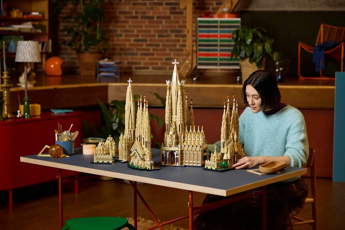 LEGO Architecture 21065 Sagrada Família set, image 26