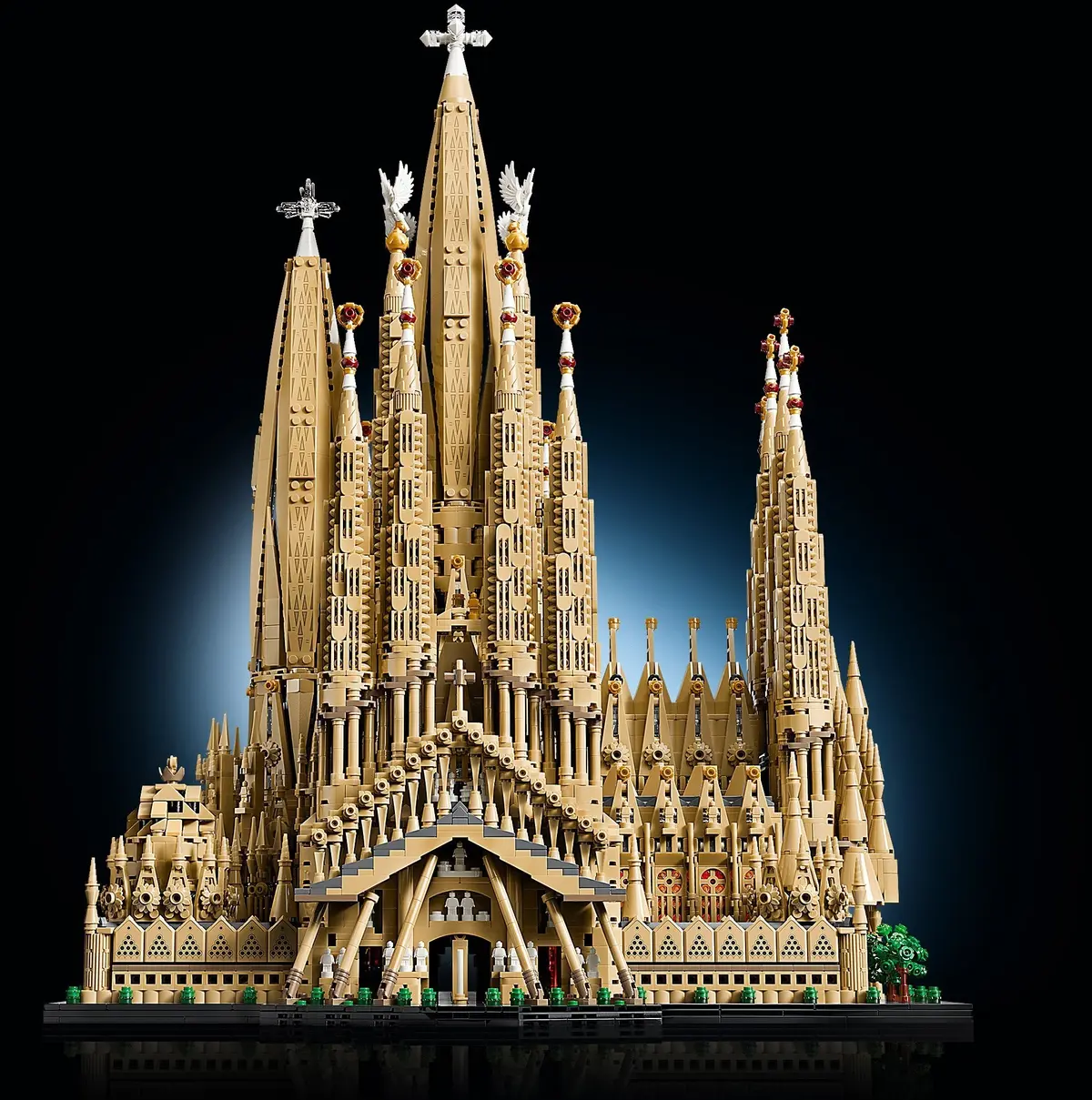 LEGO Architecture 21065 Sagrada Família set, image 6