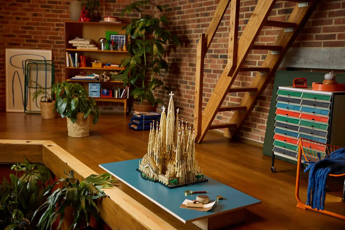 LEGO Architecture 21065 Sagrada Família set, image 28