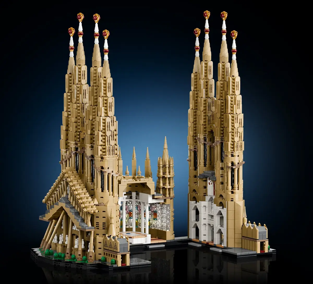 LEGO Architecture 21065 Sagrada Família set, image 20