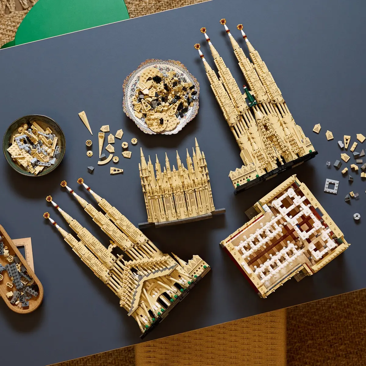 LEGO Architecture 21065 Sagrada Família set, image 13