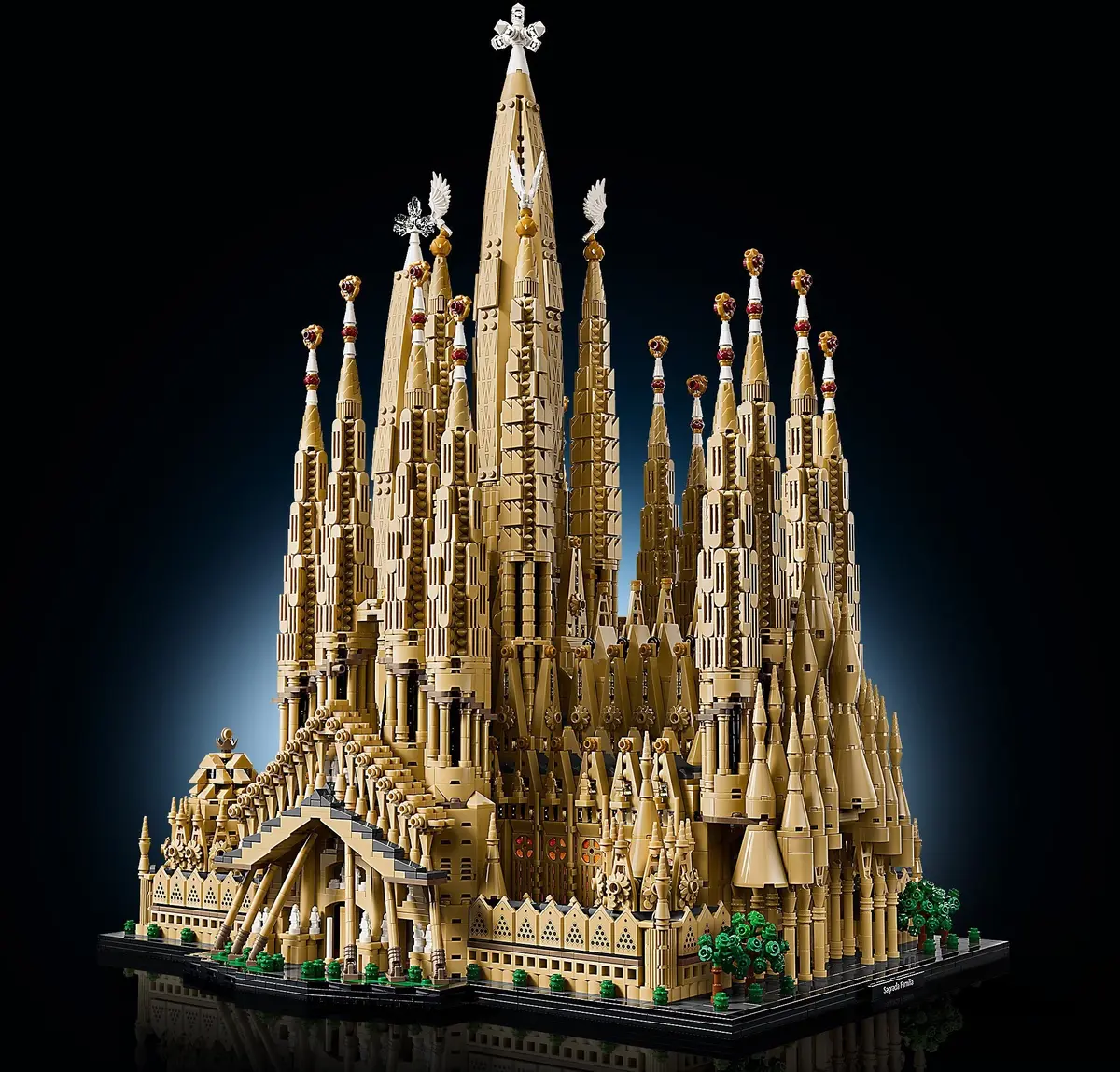 LEGO Architecture 21065 Sagrada Família set, image 8