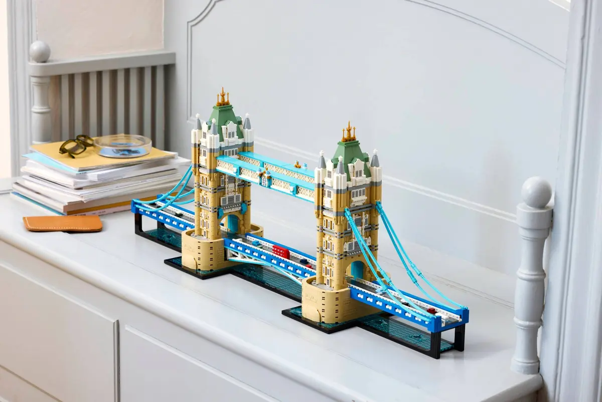 LEGO Architecture 21067 Tower Bridge set, image 13