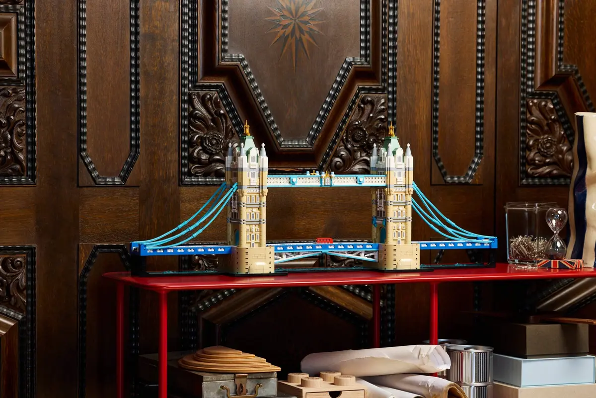 LEGO Architecture 21067 Tower Bridge set, image 10