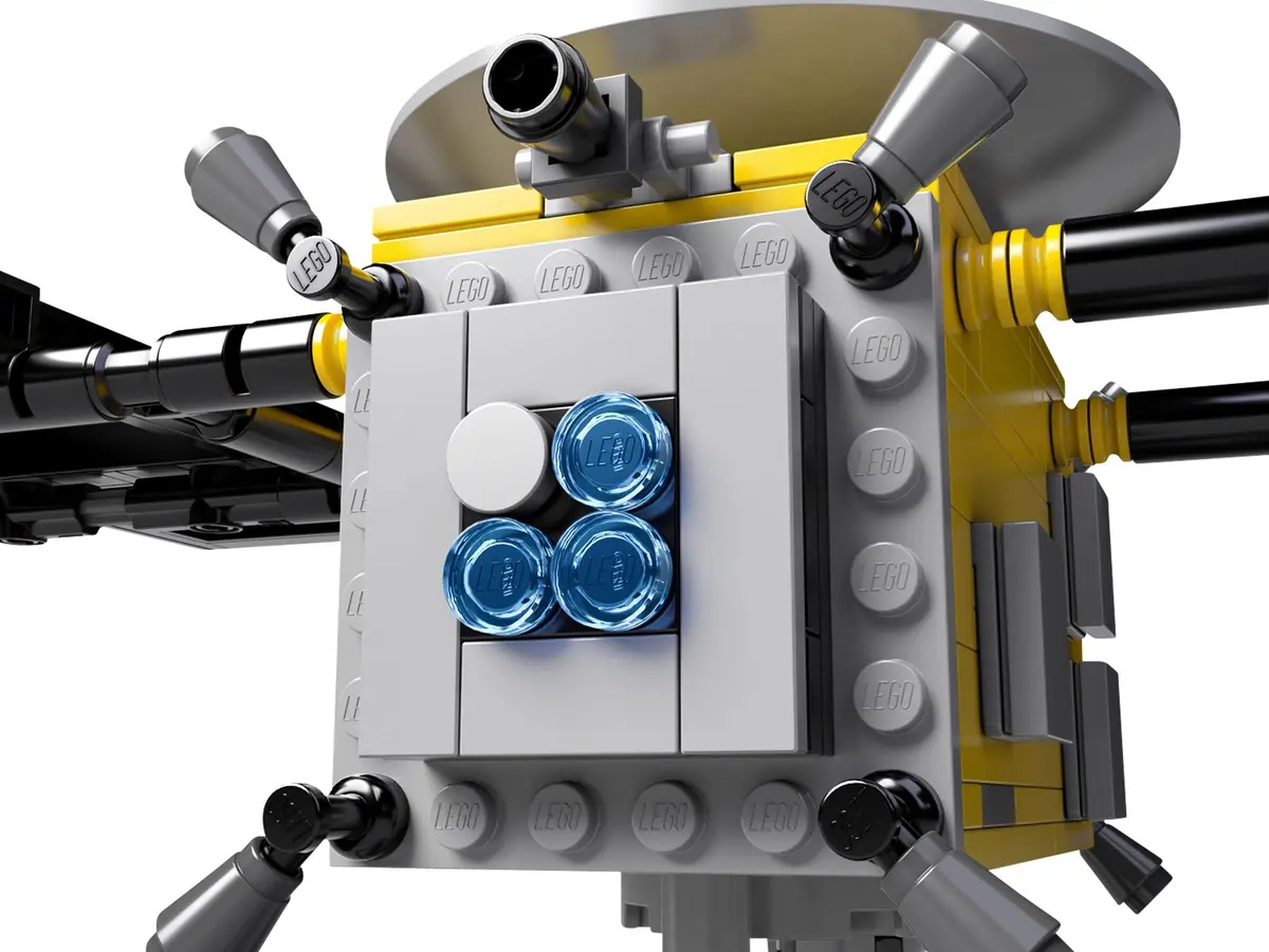 LEGO Ideas 21101 Hayabusa set, image 6