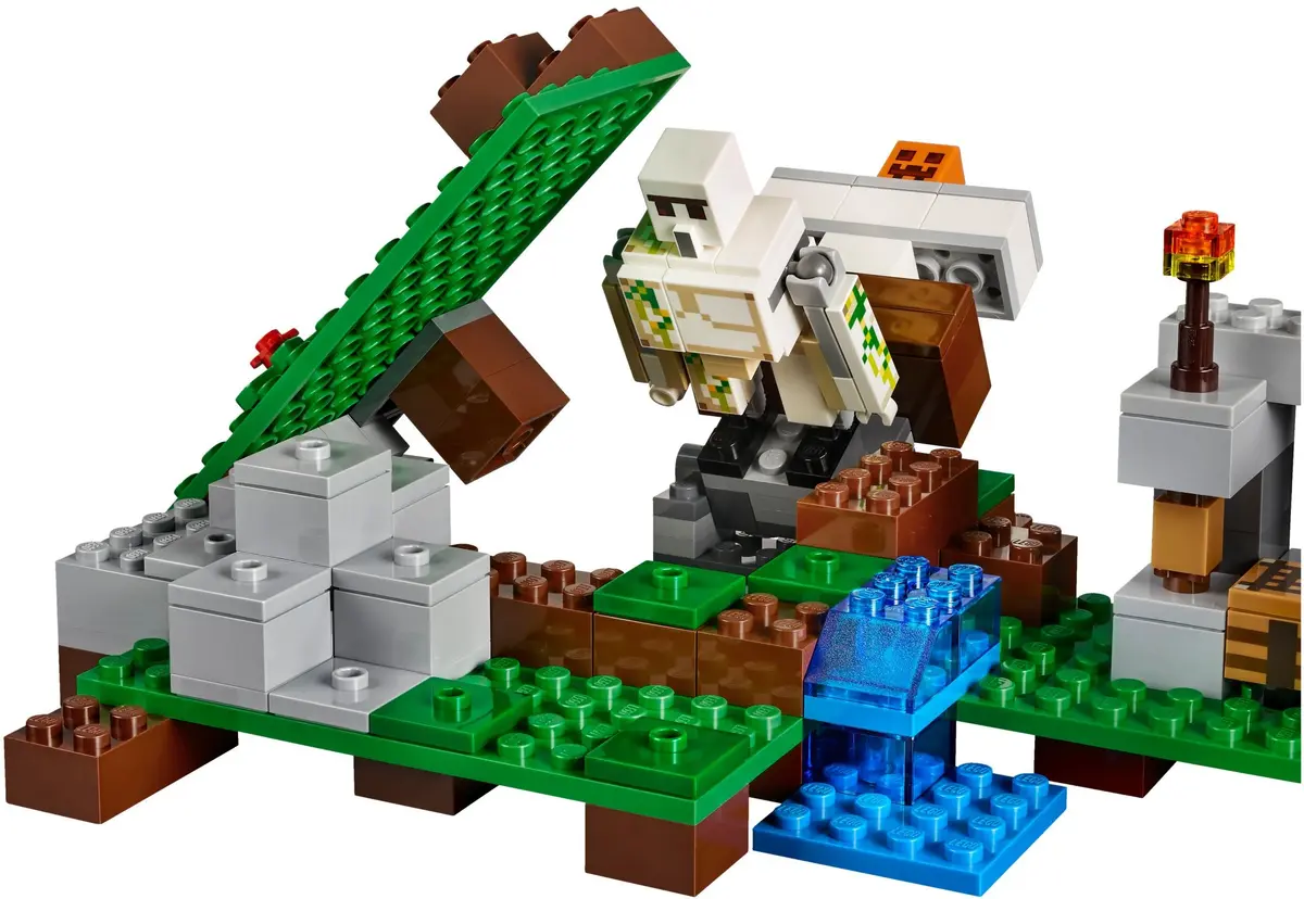 LEGO Minecraft 21123 The Iron Golem set, image 5