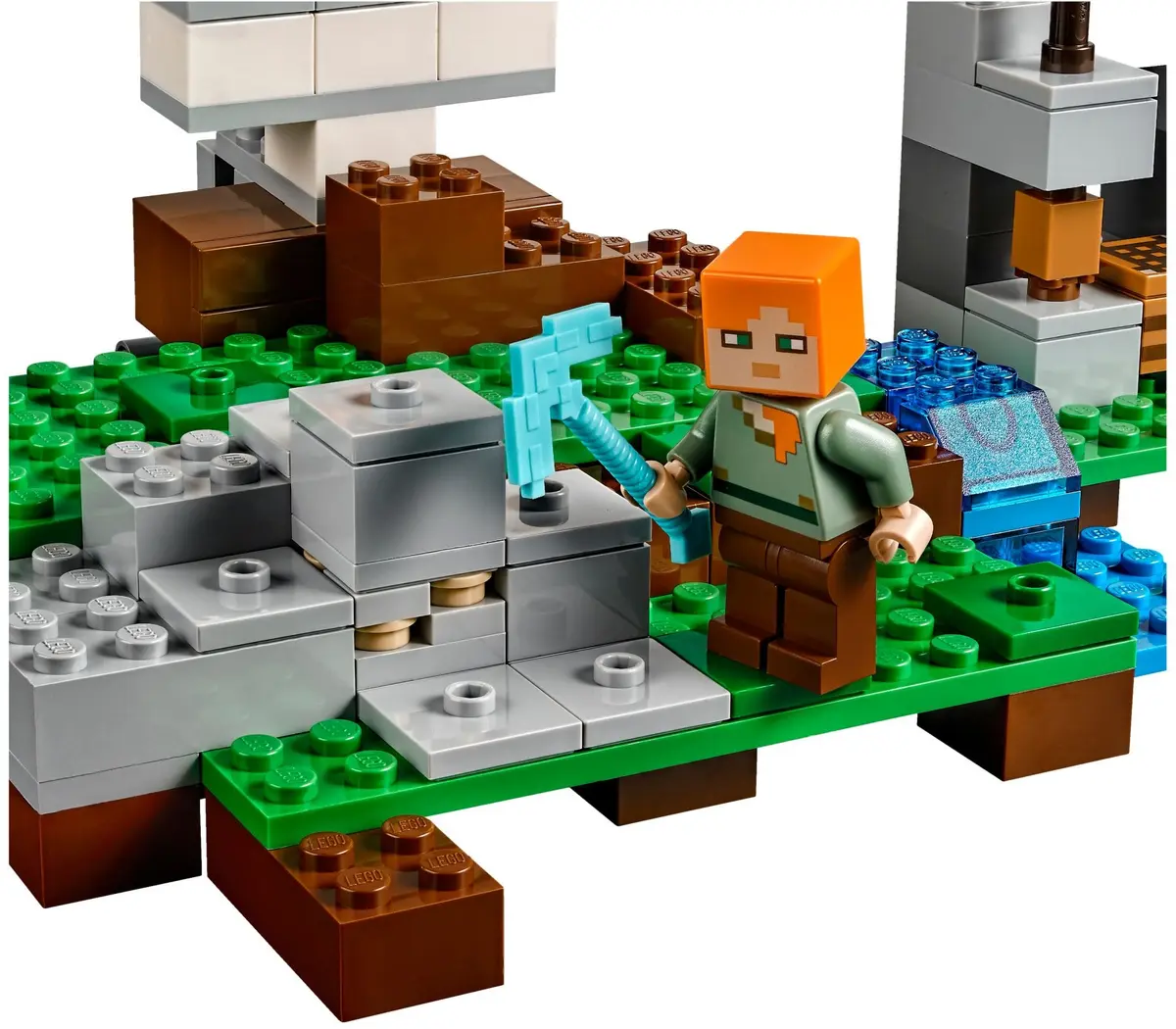 LEGO Minecraft 21123 The Iron Golem set, image 6