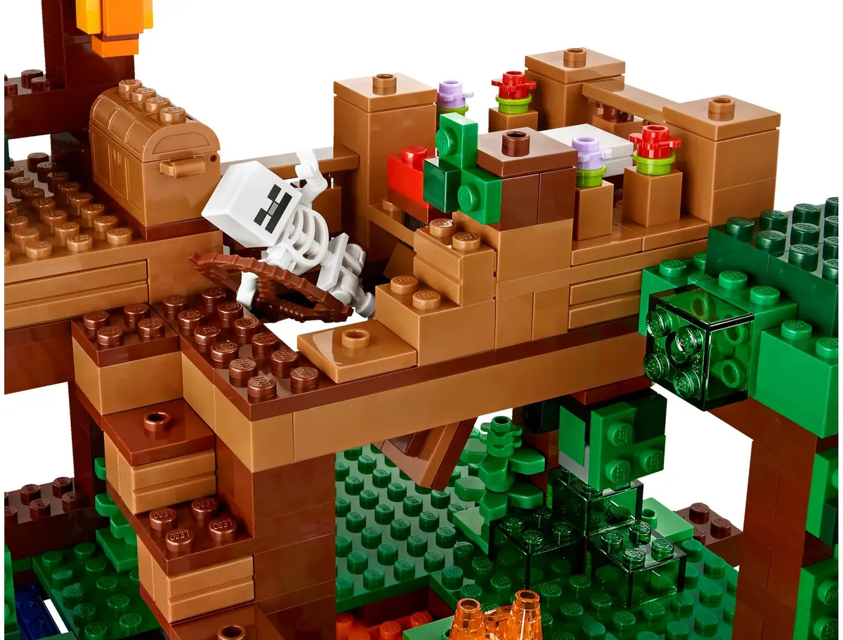 LEGO Minecraft 21125 The Jungle Tree House set, image 8