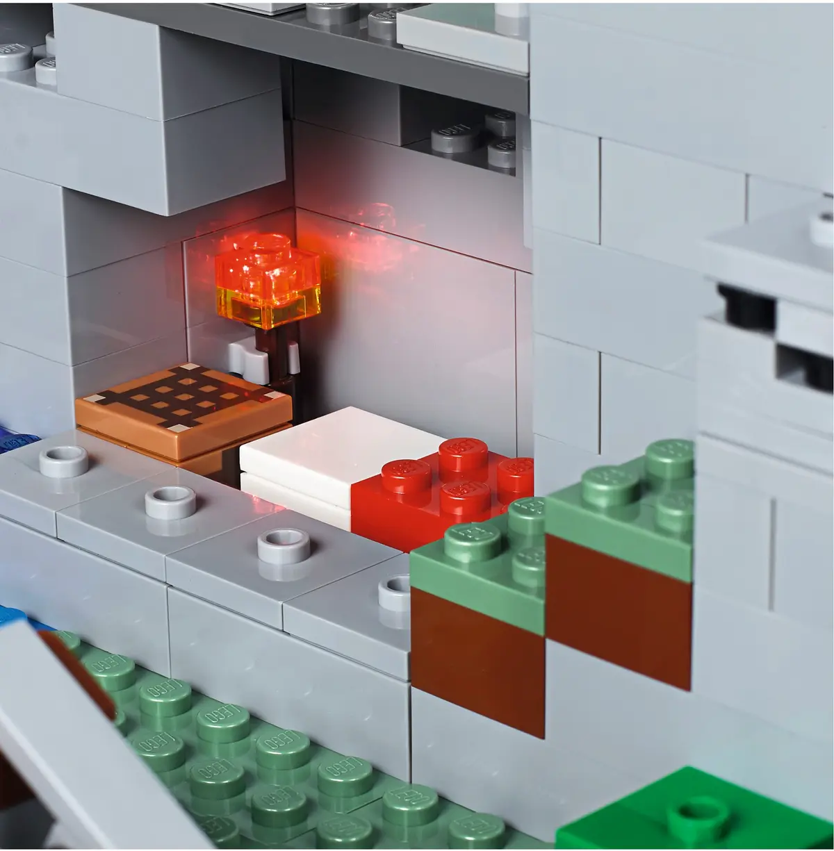 LEGO Minecraft 21137 The Mountain Cave set, image 28