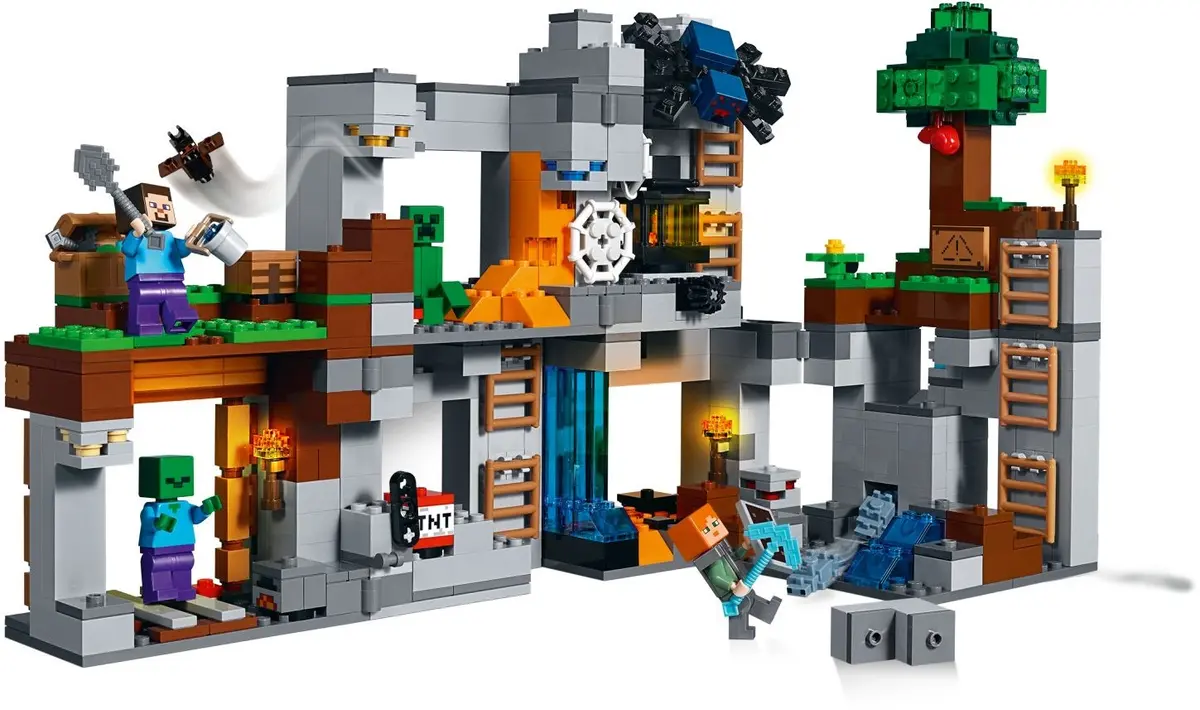 LEGO Minecraft 21147 The Bedrock Adventures set, image 3
