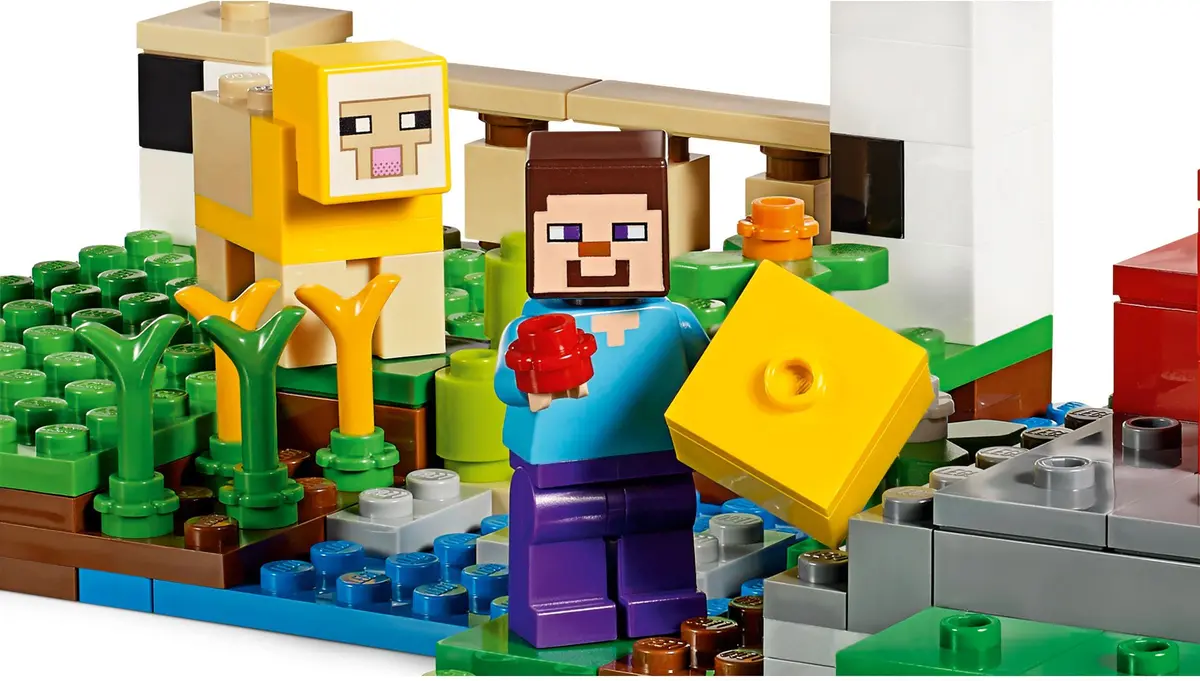 LEGO Minecraft 21153 The Wool Farm set, image 6
