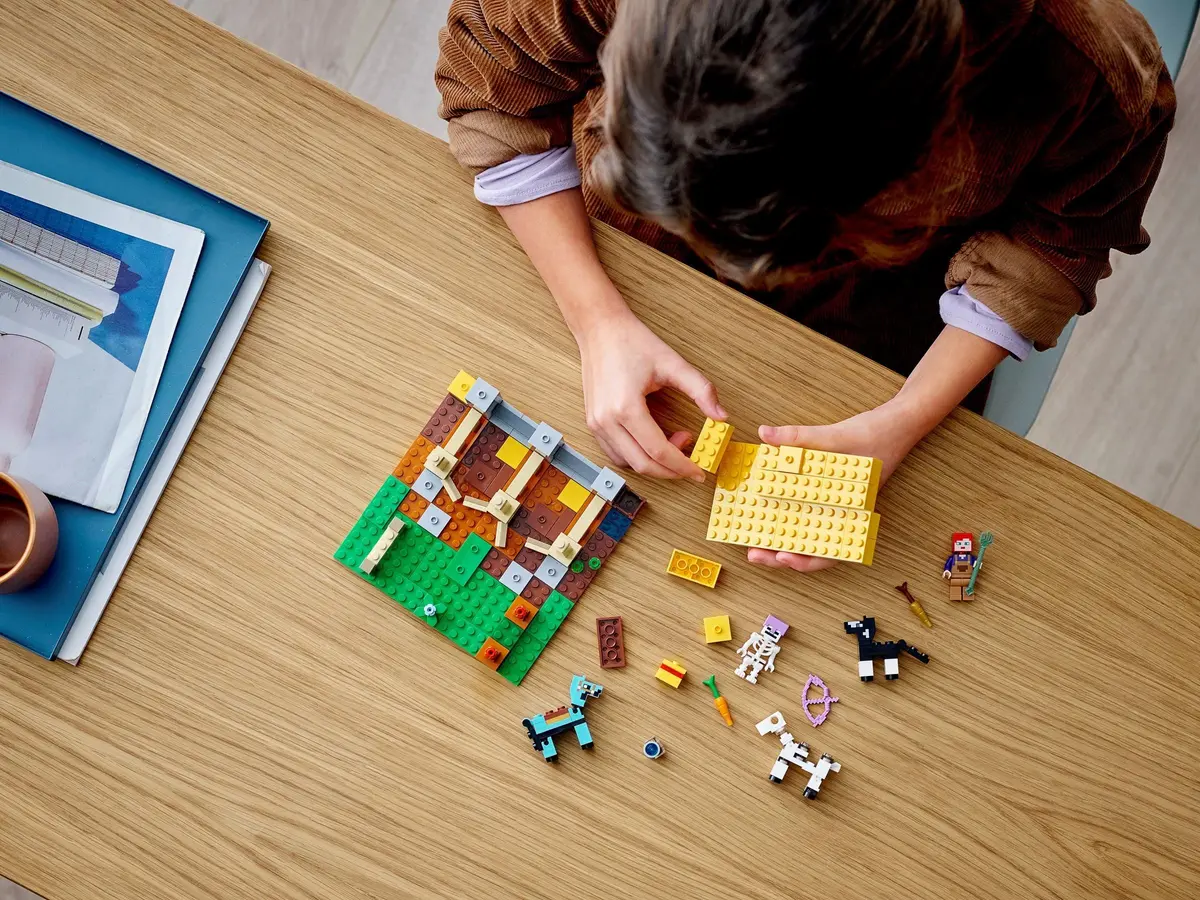 LEGO Minecraft 21171 The Horse Stable set, image 8