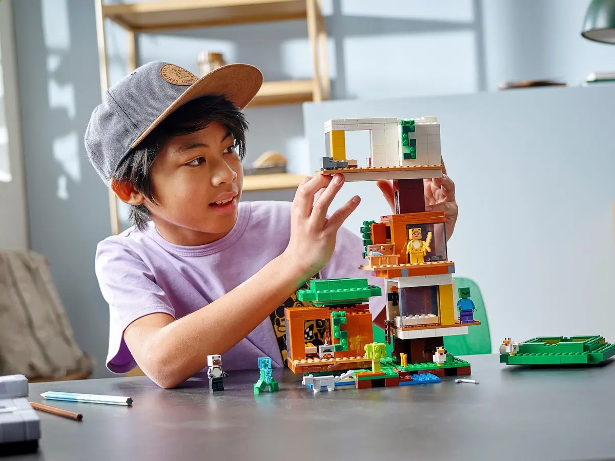 LEGO Minecraft 21174 The Modern Treehouse set, image 5