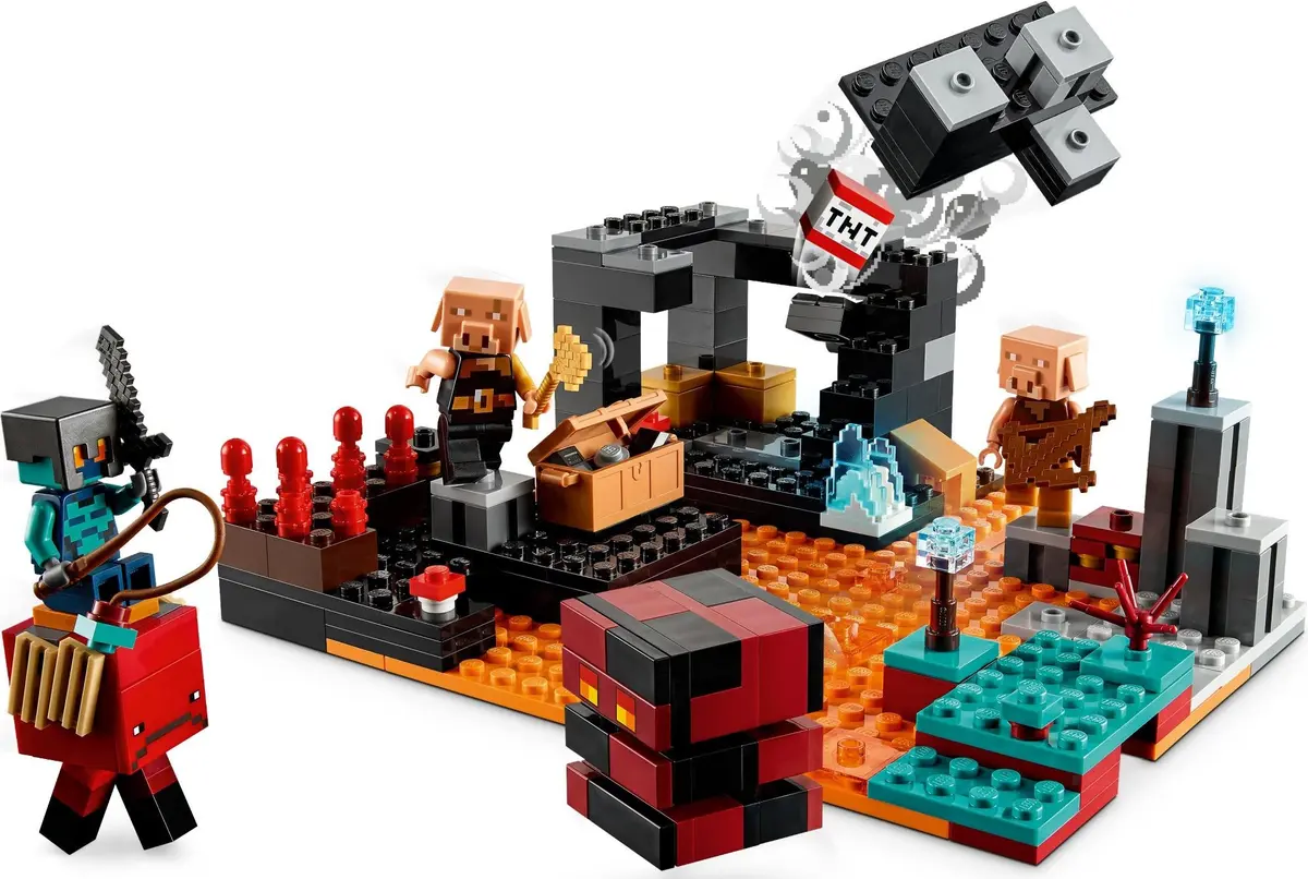 LEGO Minecraft 21185 The Nether Bastion set, image 3