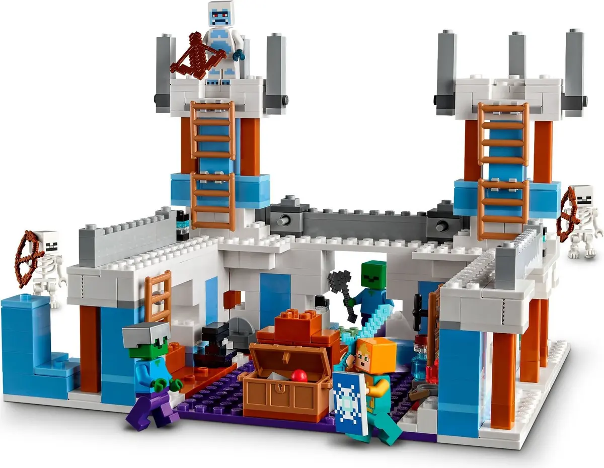 LEGO Minecraft 21186 The Ice Castle set, image 4